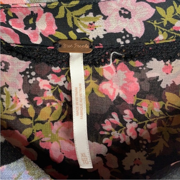 Free People Hold On To Me Printed Top Size XL - Picture 9 of 10